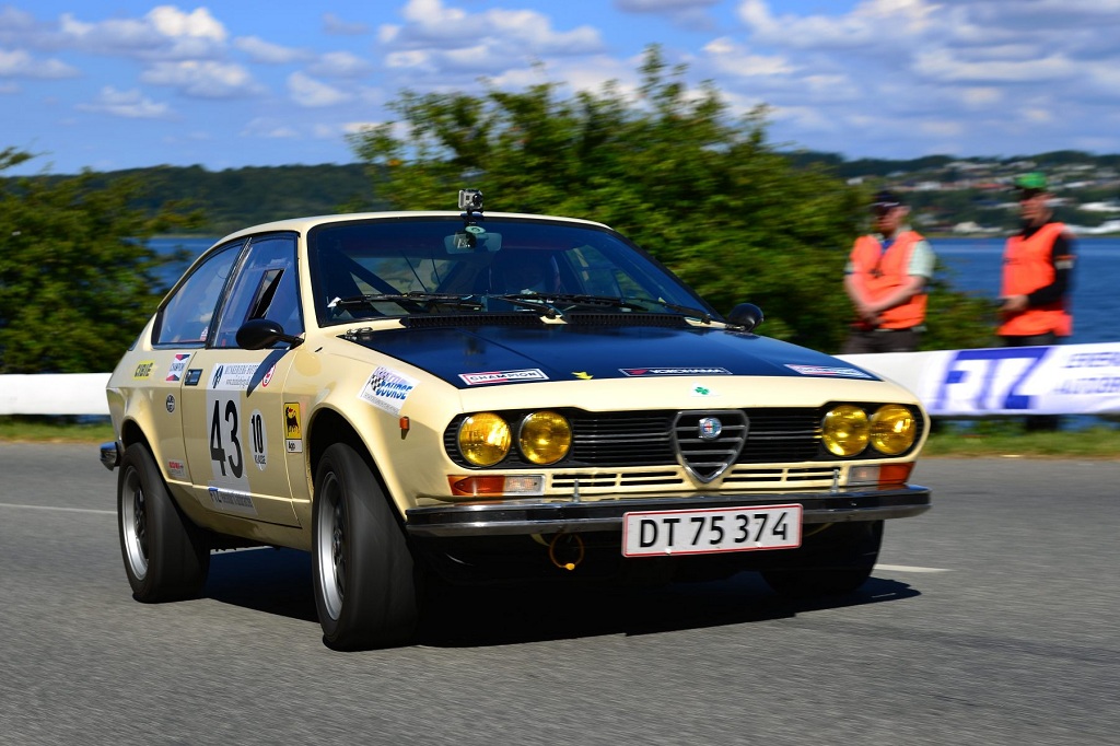 Jens Gandrup Jørgensen/Kristian Flensbak Jørgensen stiller op med denne Alfa Romeo GTV 2.0 fra 1977.